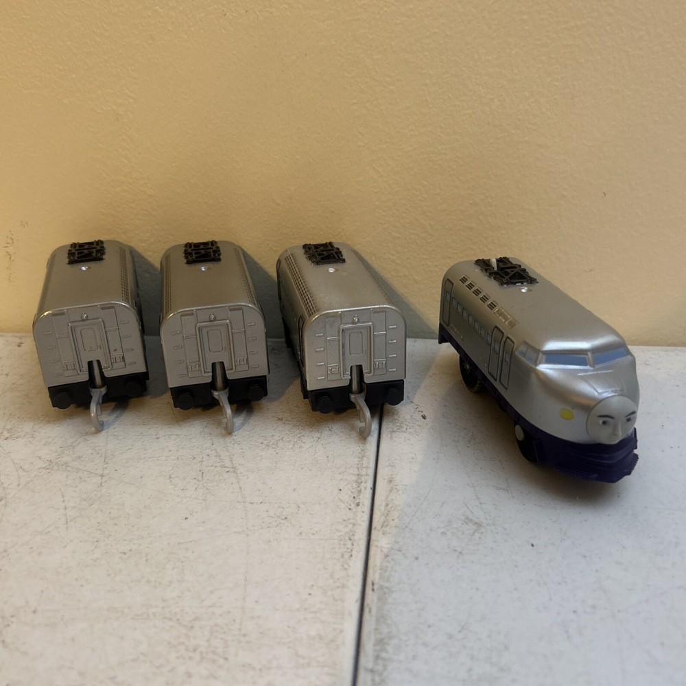 Tanque de tren Thomas Friends - Kenji Motor y vagones de pasajeros Trackmaster