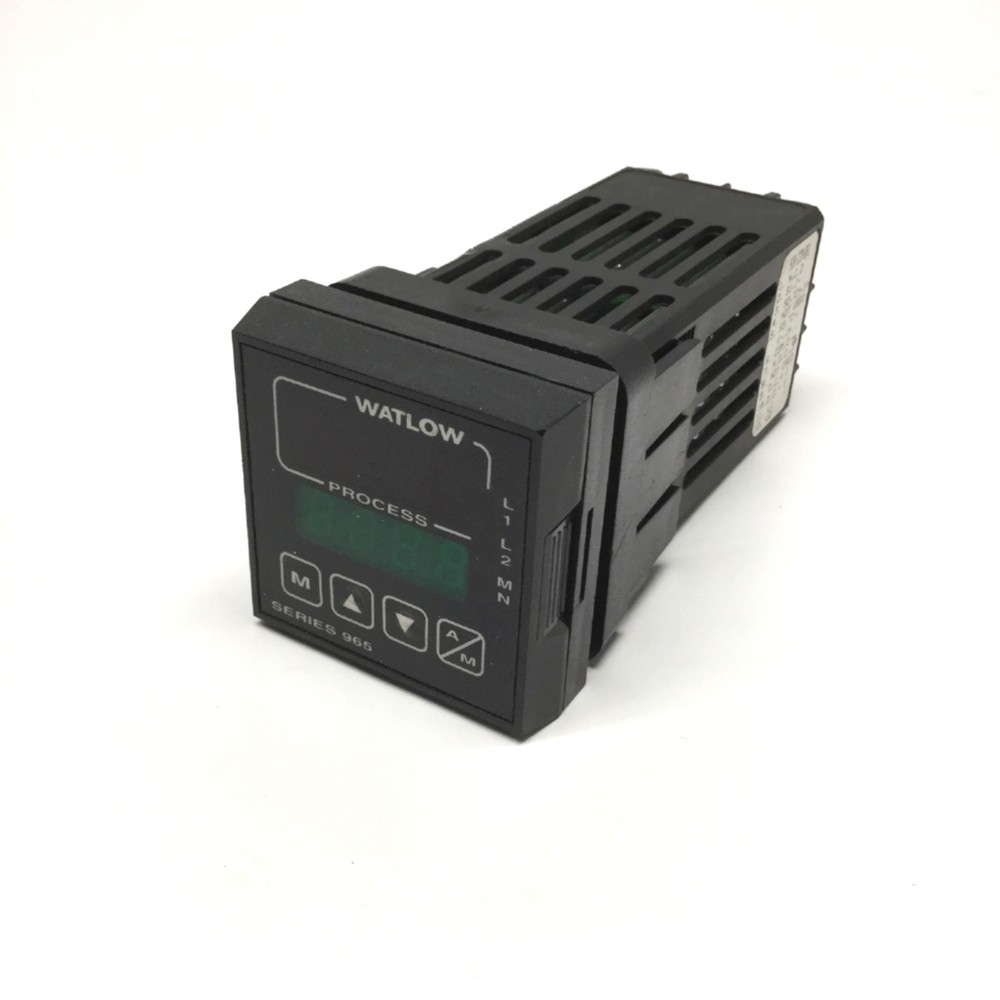 Watlow 965A-3CD0-00GR Process Temp Controller 100-240VAC, Switched DC/Relay Out