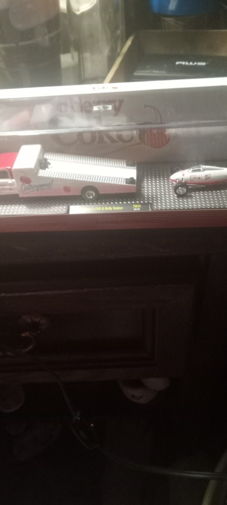 2025 M2 machines 1969 Ford F250 and belly tanker tw34