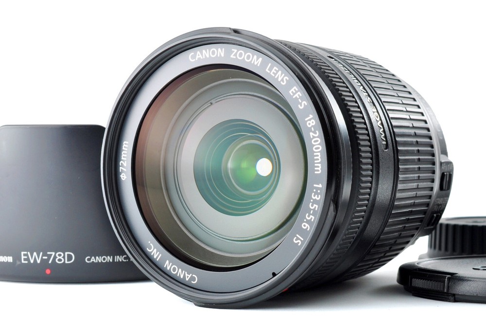 Canon EF-S 18-200mm F3.5-5.6 IS Super Zoom Lens MINT Condition with Hood for APS-C EOS Cameras