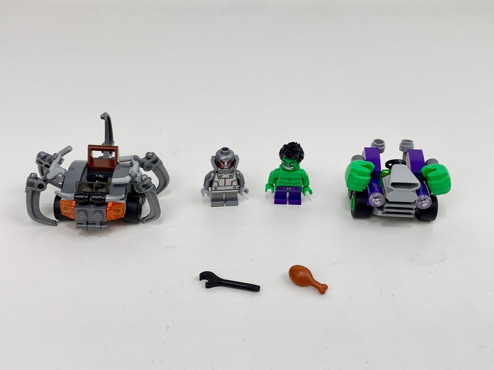 Lego 76066 - Marvel Comics Mighty Micros Hulk vs. Ultron - 2016 - 100% Complete