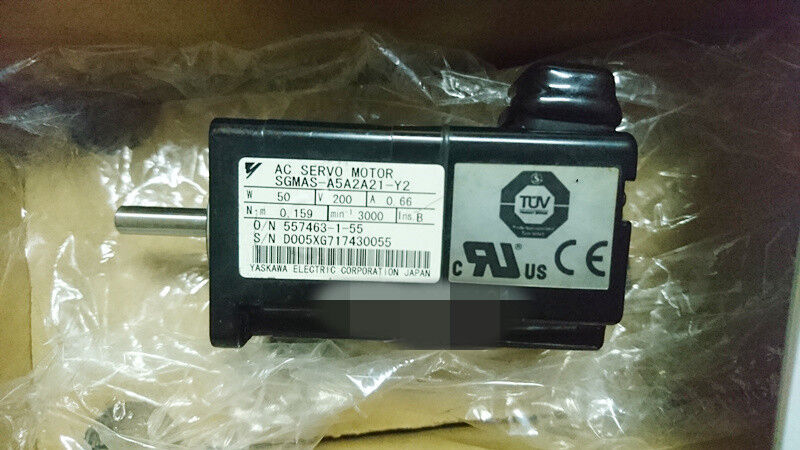 SGMAS-A5A2A21-Y2 AC Servo Motor SGMASA5A2A21Y2 New In Box Expedited Ship #A6-4