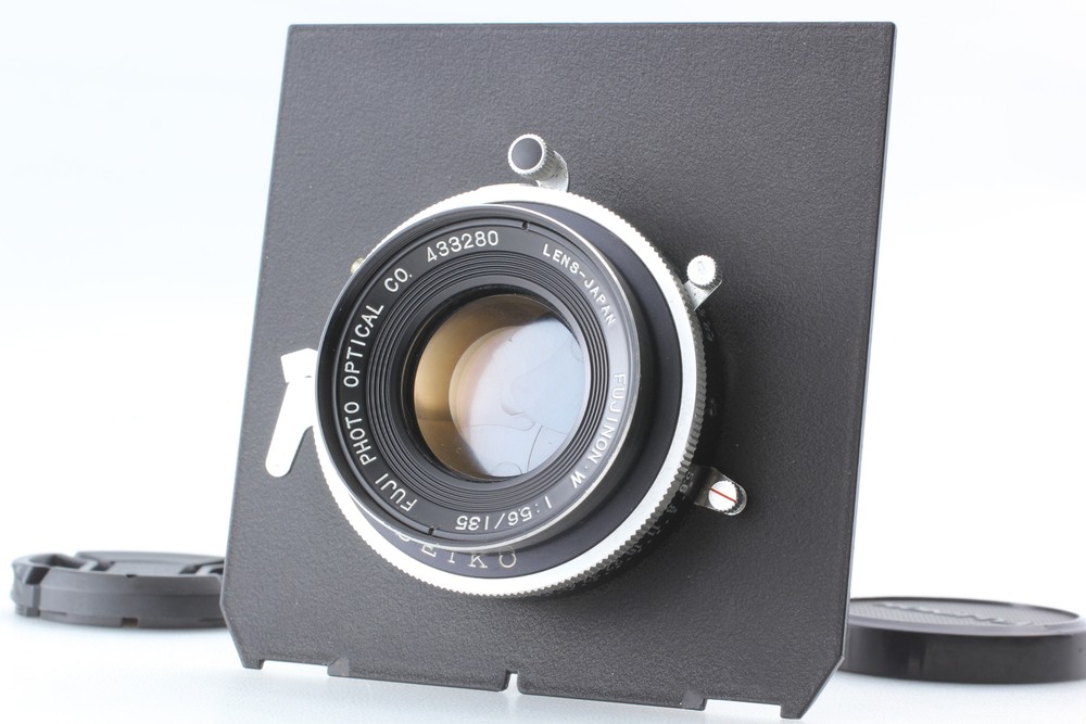 Near MINT Fuji Fujinon W 135mm f5.6 Large Format Lens with Seiko Shutter Japan