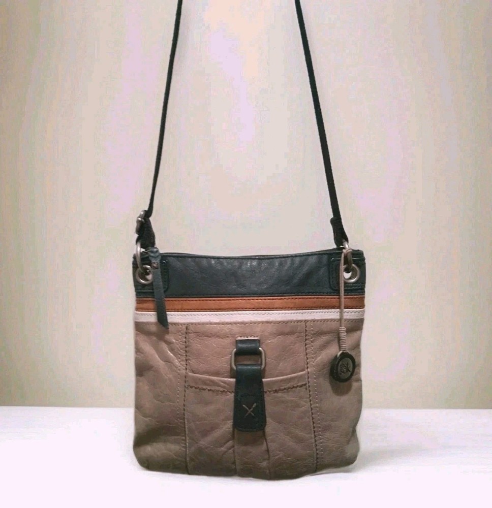 The Sak Kendra Genuine  Leather CrossBody Purse Womens Adjustable Strap Hobo