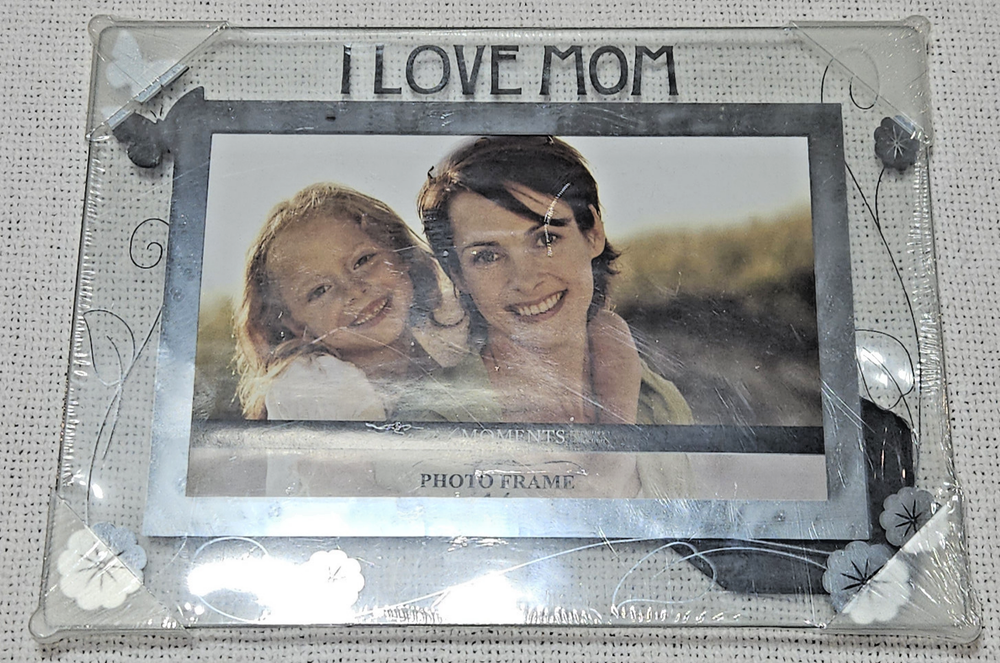 Greenbrier 6x4 Glass Picture Frame for Mom Gifts