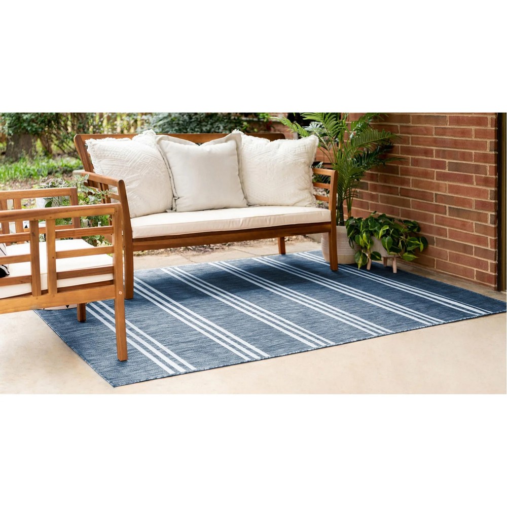 Outdoor Zrand Collection Area Rug Durable and Stylish for Patios