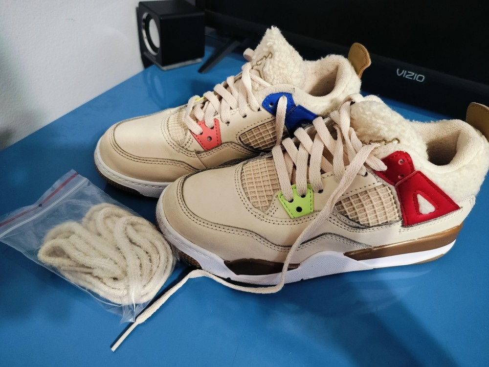 Nike Air Jordan 4 Retro (Size 1Y)