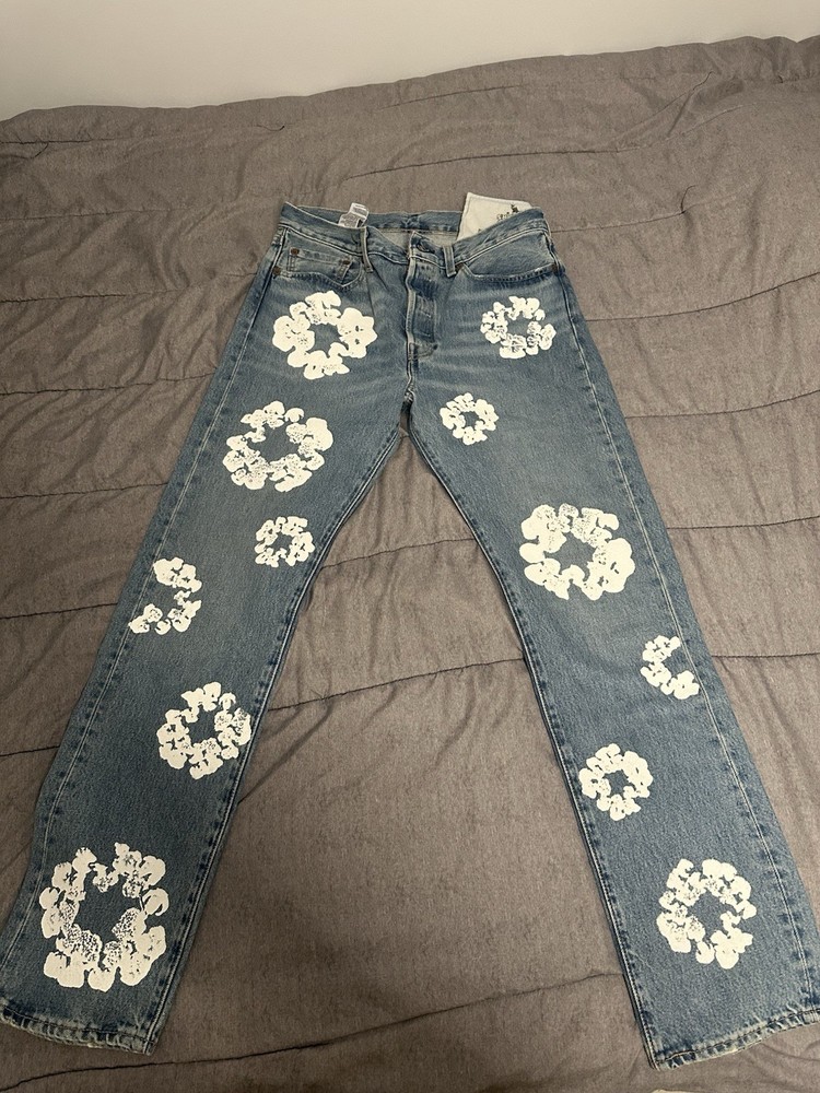 Denim Tears x Levis Light Wash Cotton Wreath Jeans Size 31x32