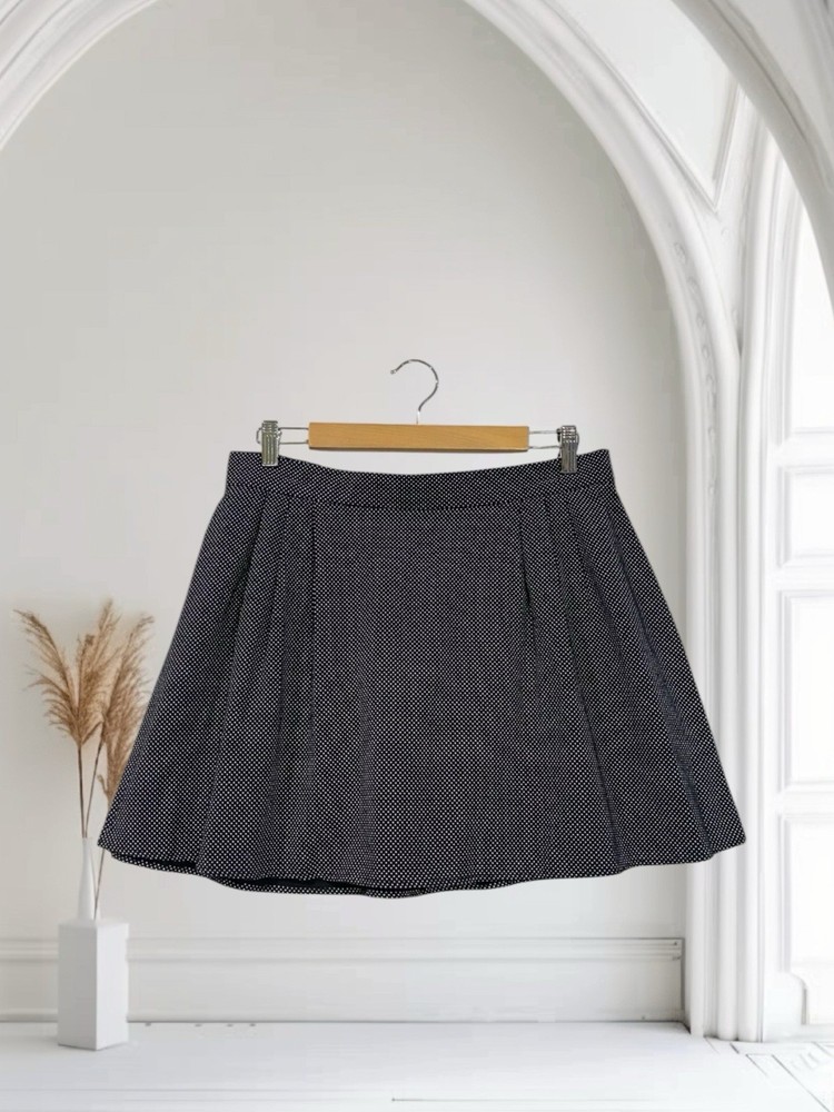 Old Navy Polka Dot  Pleated Mini Skirt Women’s Size Medium Black & White
