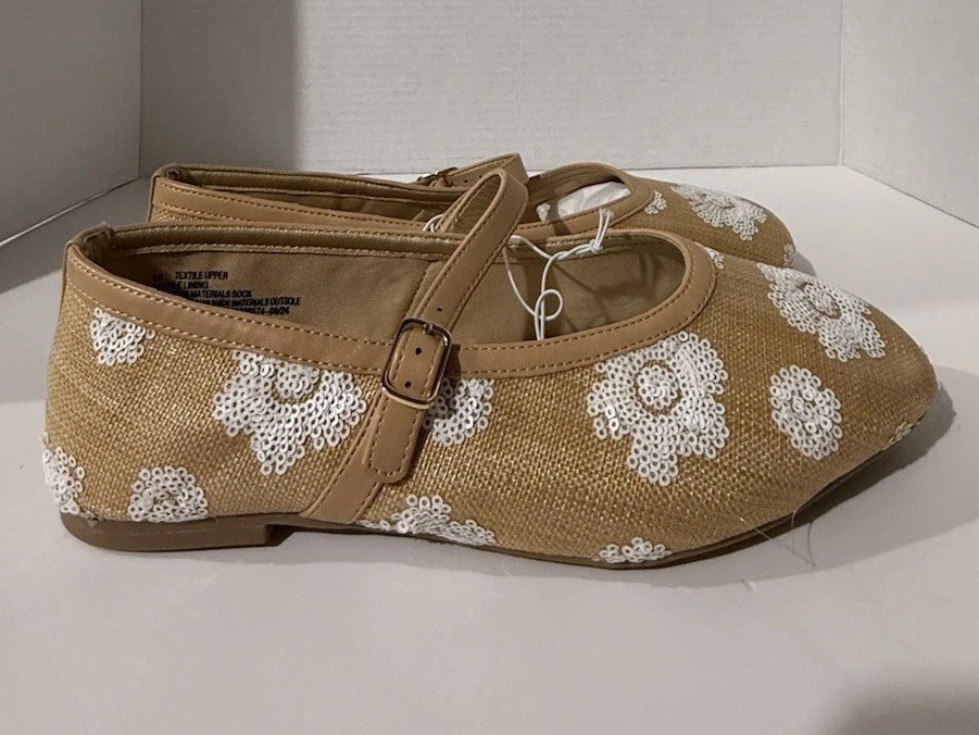 A New Day tan white floral mary jane flats ladies 10