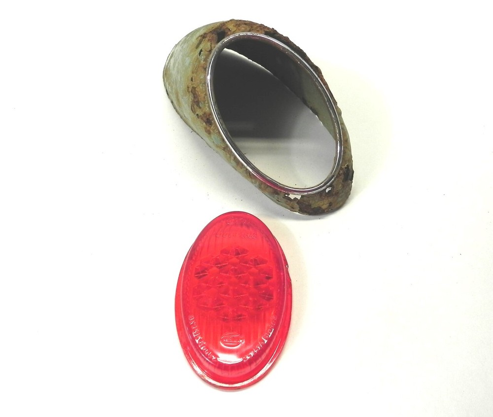 1956-1961 VOLKSWAGEN BEETLE BUG VINTAGE HELLA TAIL LIGHT LENS & HOUSING K-13368