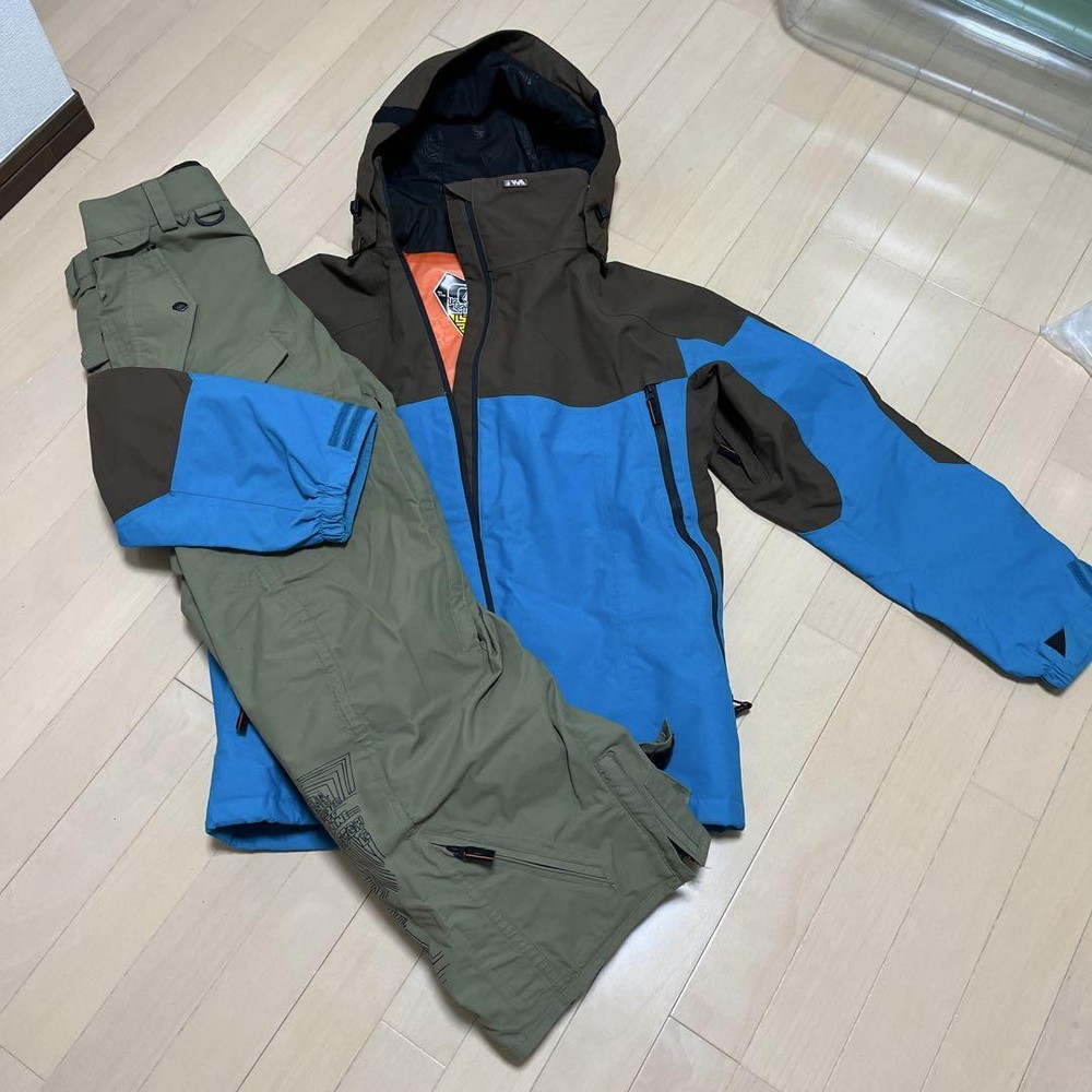 Volcom Snowboard Jacket Mens Size M Blue with Pant Green