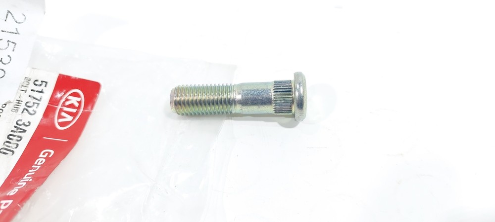Original Wheel Hub Bolt M12X1.5 Suitable For Kia Sephia Sportage Hyundai Accent