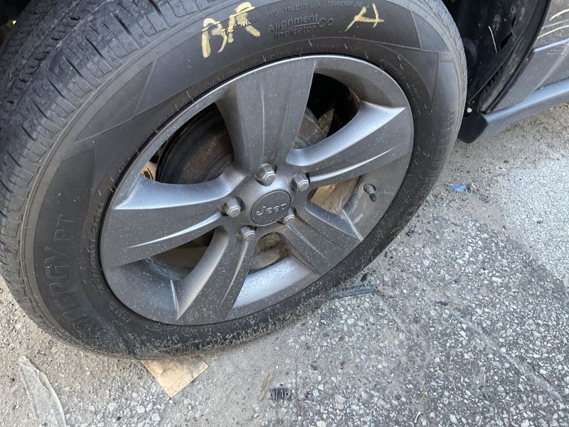 Wheel 17x6-1/2 Aluminum 5 Spoke Gray Fits 15-17 PATRIOT 4461565