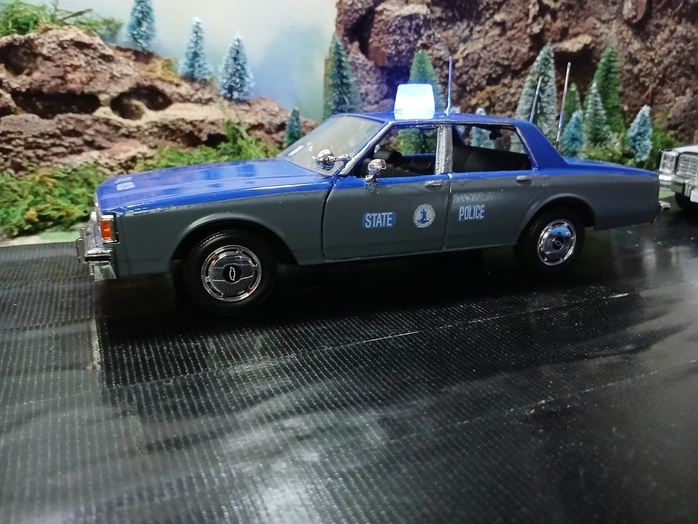 Virginia State Police 1/24 Chevrolet Caprice Trooper Car Custom Rare VA model