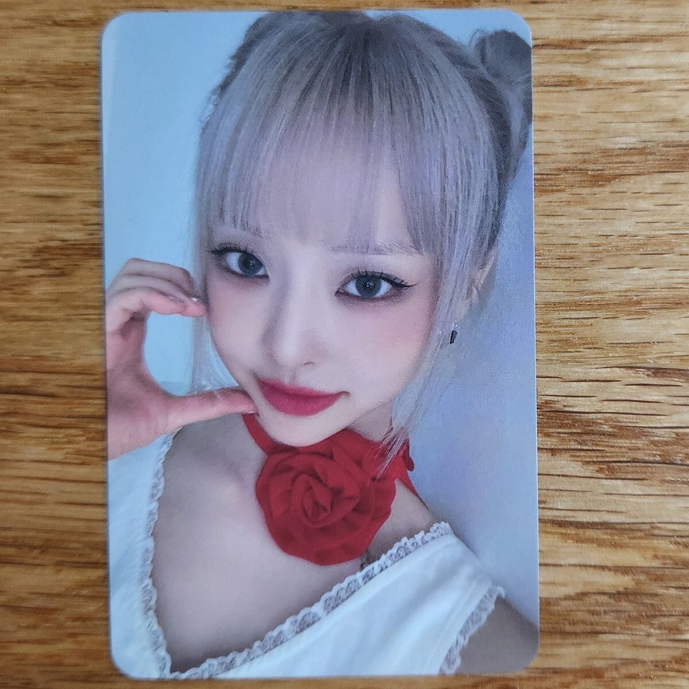 Vivi Official Photocard Loossemble 3rd Album TTYL Genuine Kpop