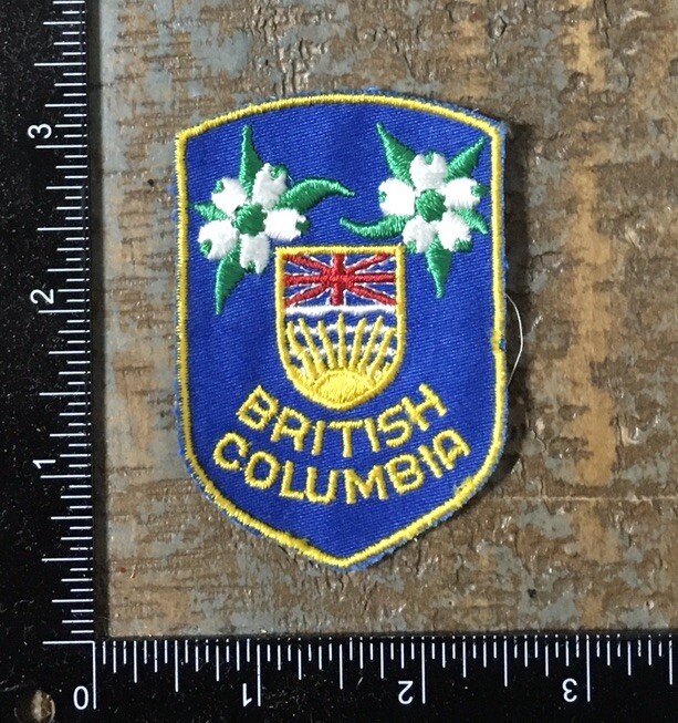 Vintage BRITISH COLUMBIA Flag Pacific Dogwood Canada Travel Souvenir Patch
