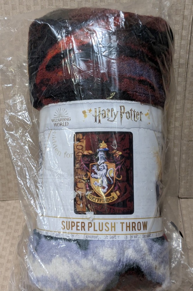 Harry Potter Gryffindor Shield Plush Throw Blanket 46x60 Inches Soft Cozy