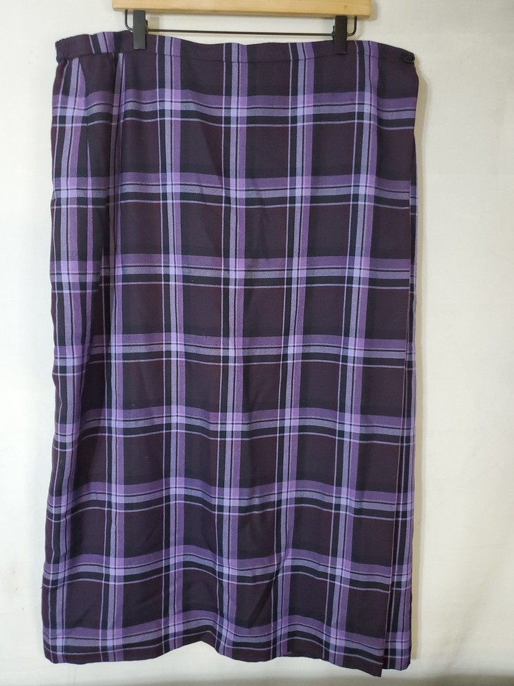 Vintage August Max Woman Wrap Skirt Women’s A-Line Size 20W  Length Checker