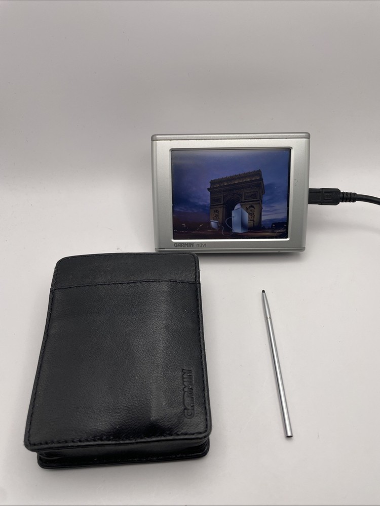 Garmin Nuvi 350 GPS Bundle with Leather Case and Charger