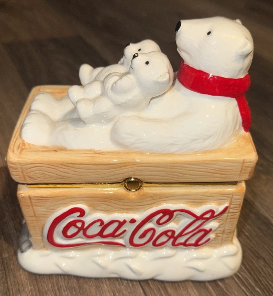 COCA-COLA-POLAR BEAR ICE CHEST HINGED LID-CERAMIC TRINKET BOX BY HOUSTON HARVEST