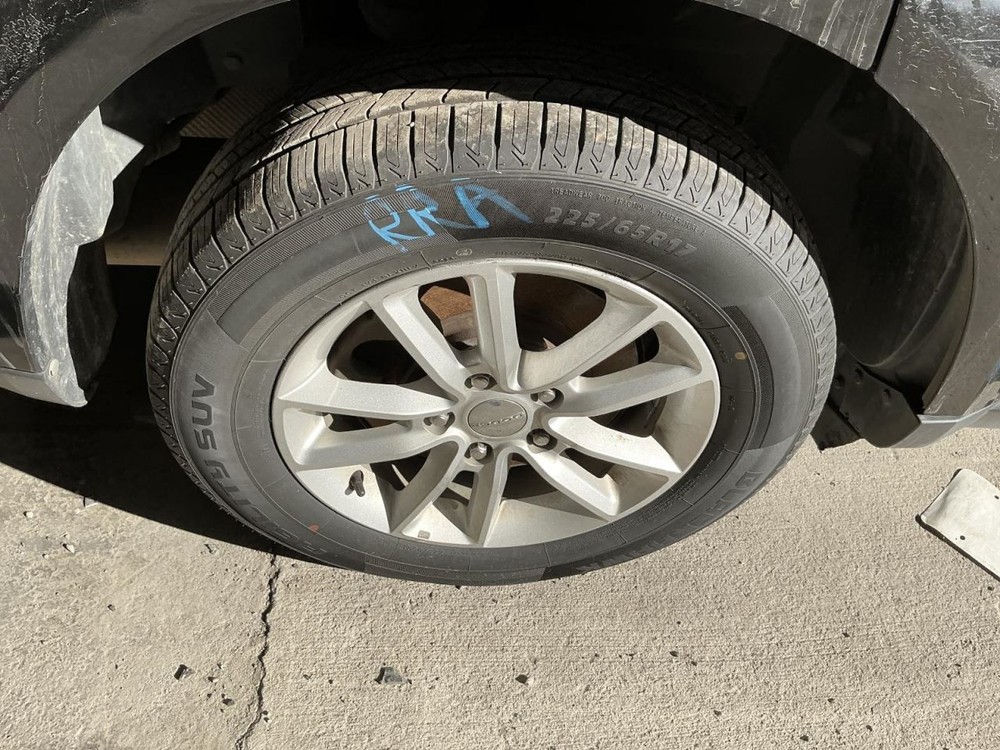 Wheel 17x6-1/2 Aluminum 10 Spoke Painted Silver Fits 13-19 JOURNEY 4739098