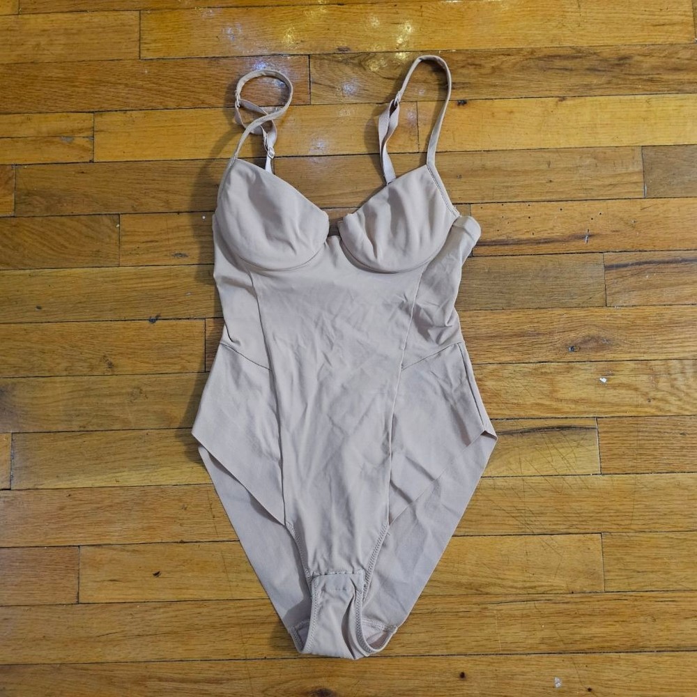 Women's La Perla Beige Shapewear Bodysuit 32