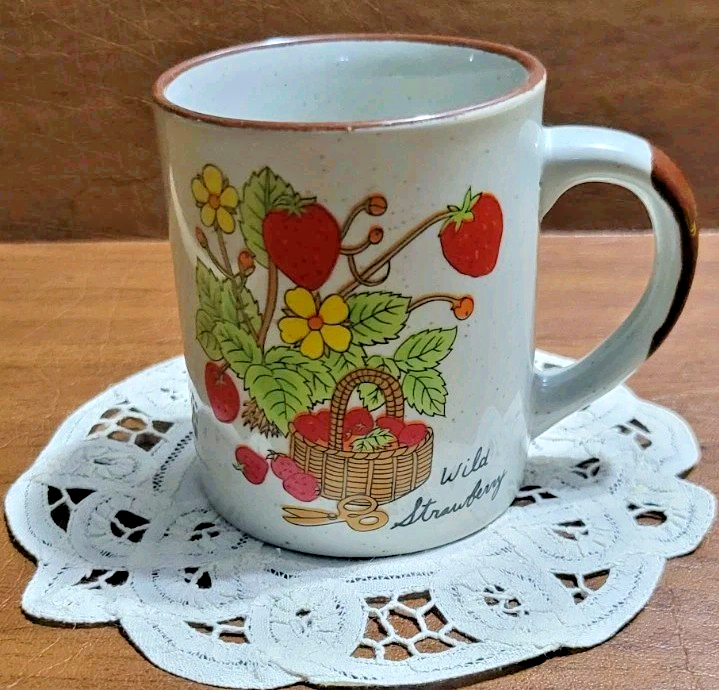 Vintage Wild Strawberry Coffee Mug Cup Stoneware Brown Speckles MCM