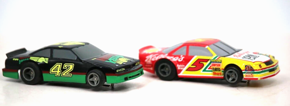 LIFE-LIKE NASCAR #5 KELLOGG’S CORN FLAKES & #42 MELLO YELLO HO  SCALE SLOT CARS