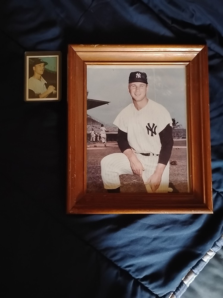 Vintage baseball memorabilia for collectors and fans