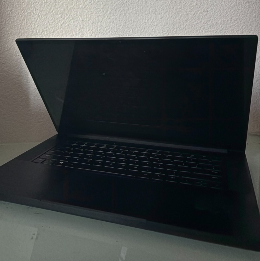 Razor Blade 15 Laptop 16.0 RAM Intel Core i7 10750H CPU @ 2.60GHz