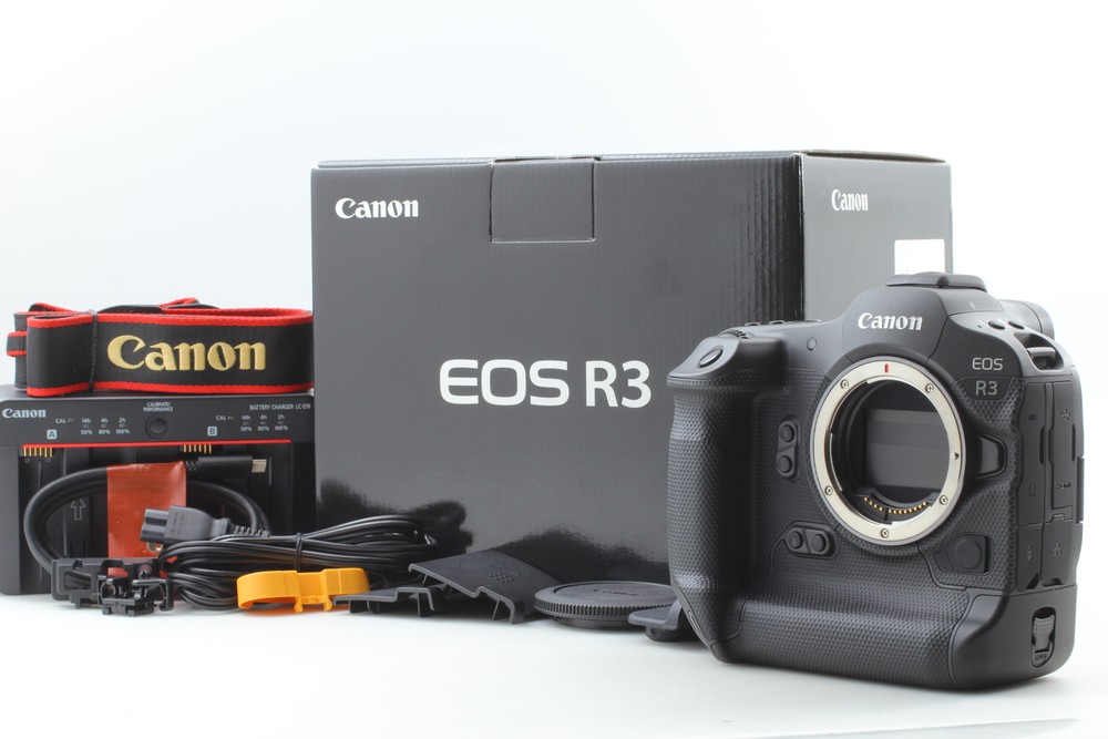 Canon EOS R3 Mirrorless Camera Body in Near Mint Condition with Original Box Japan Import  