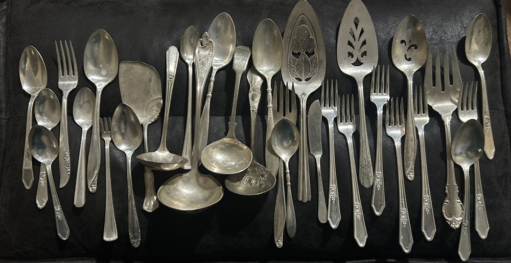 RARE R.C. Co. Silverplate 1903 Rose Pattern Gravy Ladle, & Other Brand (31) pcs.