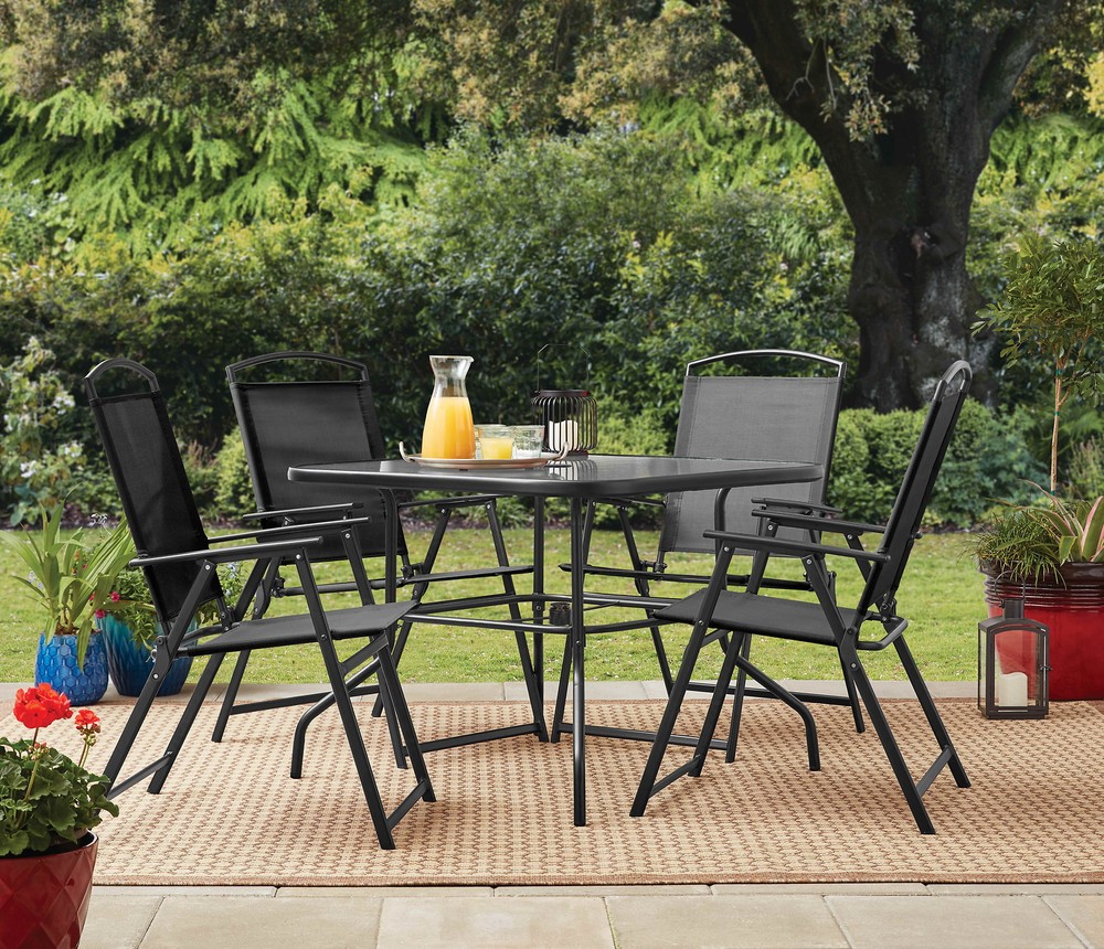 Albany Lane Black 5-Piece Outdoor Dining Set for Stylish Living