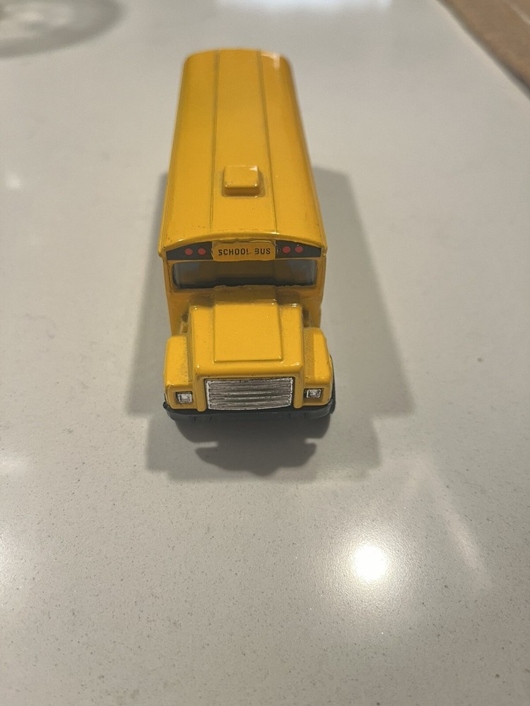 Kinsfun 5'' Die Cast Metal Toy School Bus