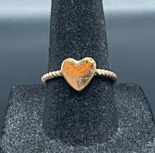 Vintage Antique Gold Tone Heart Ring - Size 7