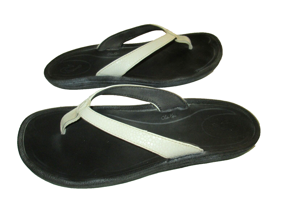 Olukai Hoopio Thong Flip Flops White Leather Sandals Size 9M Slip On B24