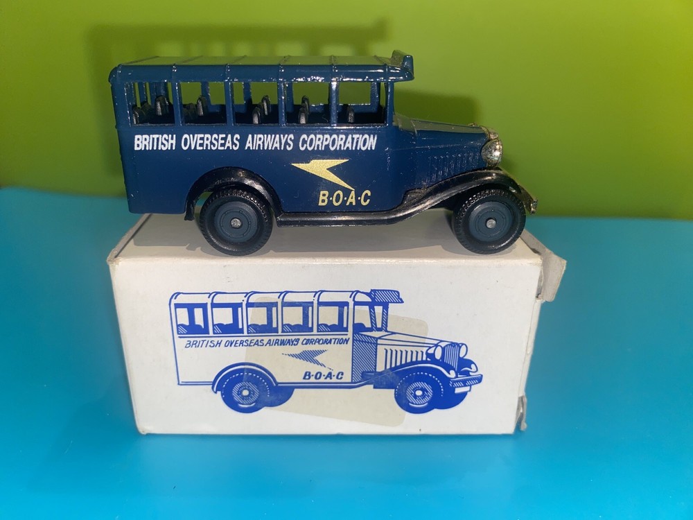 BOAC Vintage Die-Cast Bedford Bus Corgi Reader’s Digest
