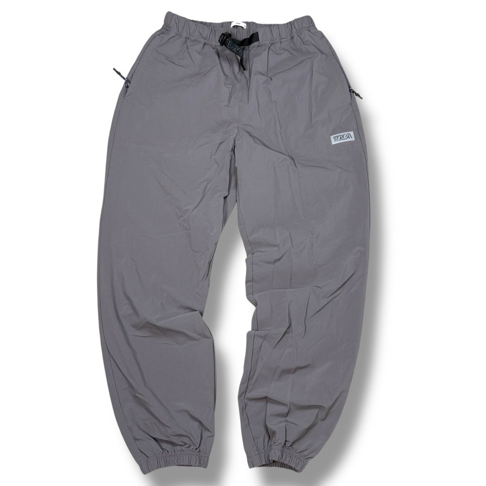 Aritzia Tna Echo Park Buckled Cargo Pants in Army Gray Size L