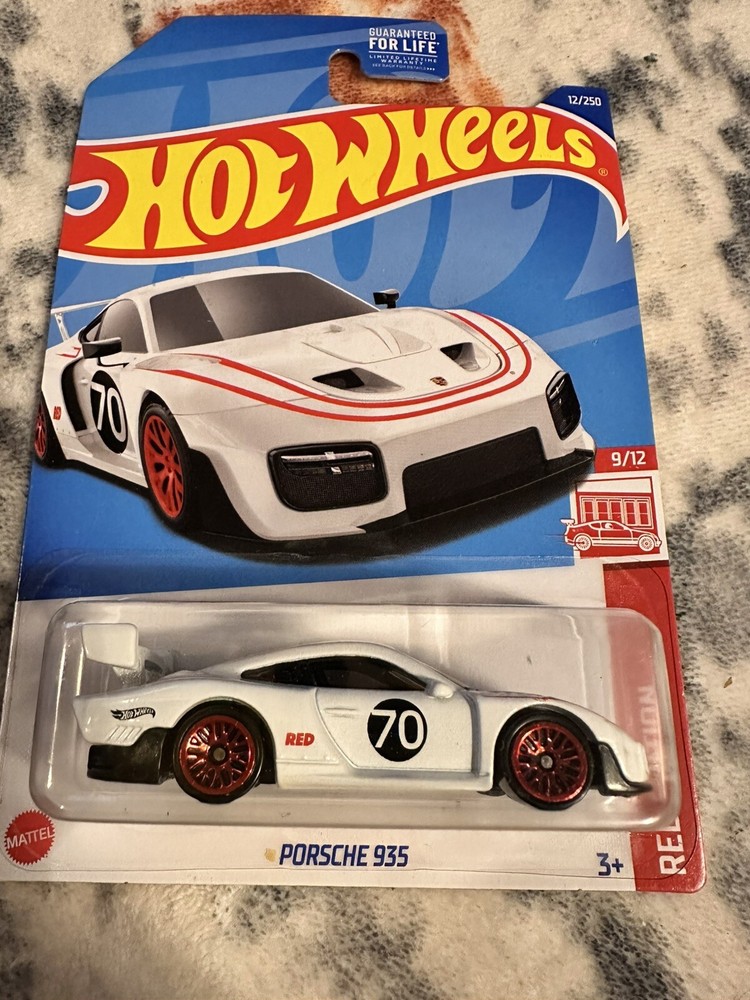 #6C Hot WHEELS PORSCHE 935 TARGET RED EDITION EXCLUSIVE