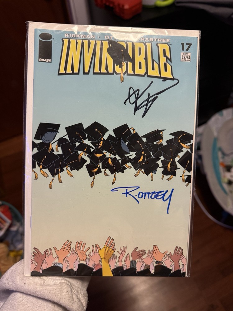 Invincible #17 AUTOGRAPH ROBERT KIRKMAN RYAN OTTLEY COA