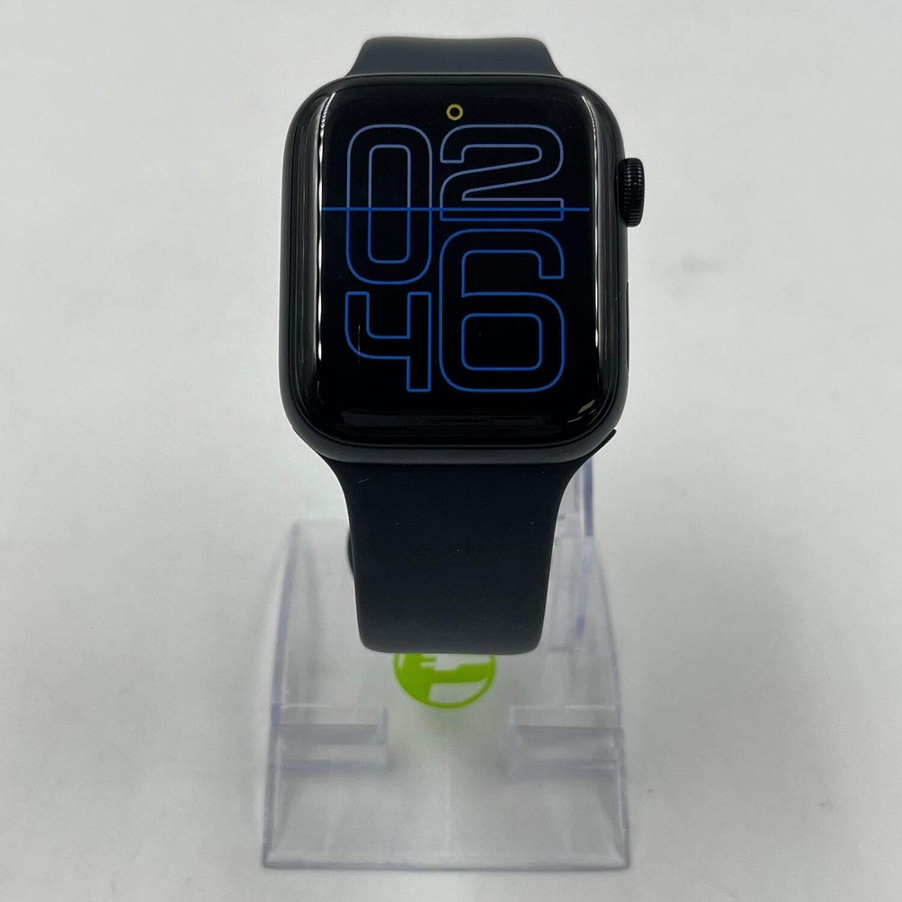 GPS Only Apple Watch SE 3 44MM Midnight Aluminum Black Sport Band MEHQ4LW/A