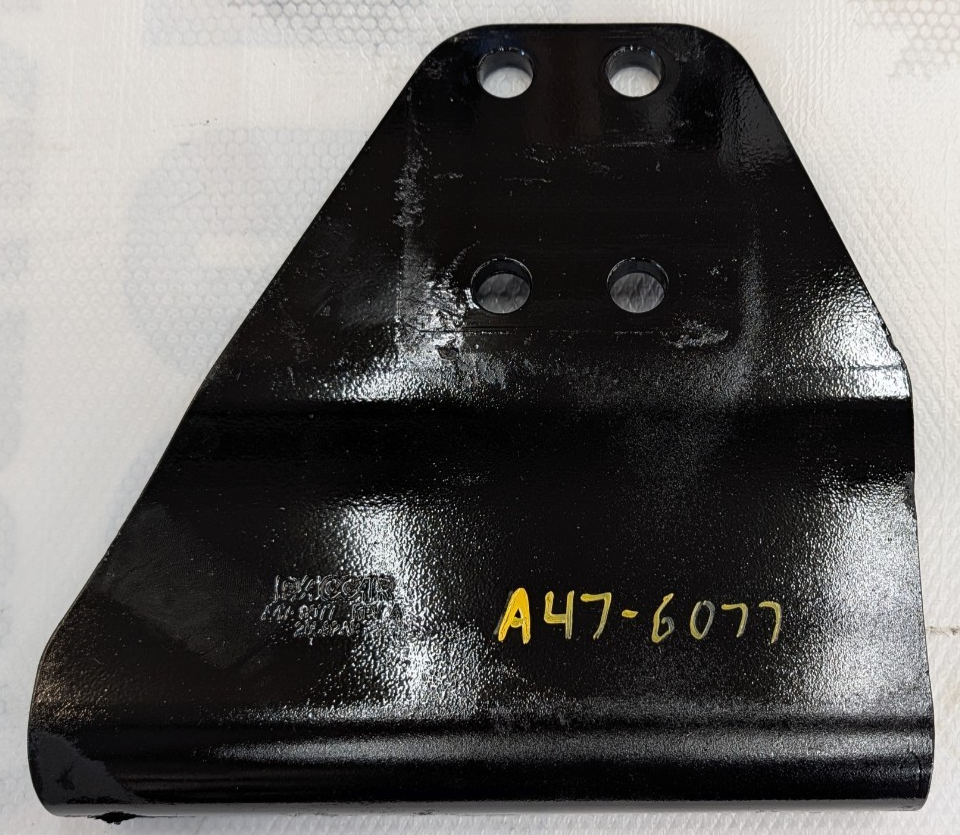 A47-6077 Peterbilt Kenworth Paccar Left Cross Member Flange Gusset End