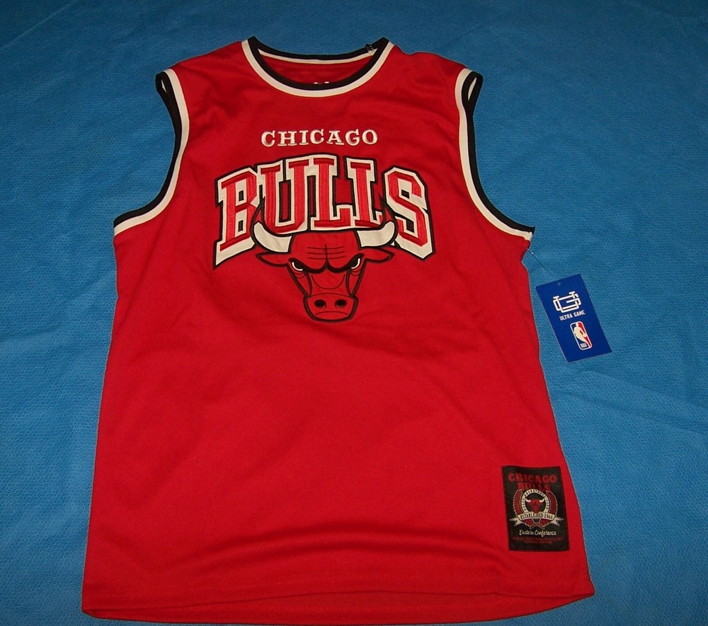 Chicago Bulls NBA Ultra Game Basketball Jersey Red Men’s Size Medium NWT