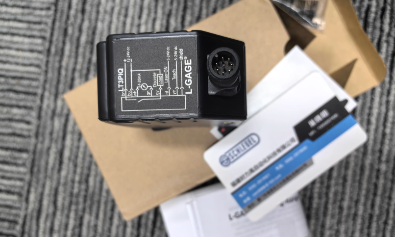 New in box BANNER LT3PIQ laser sensor