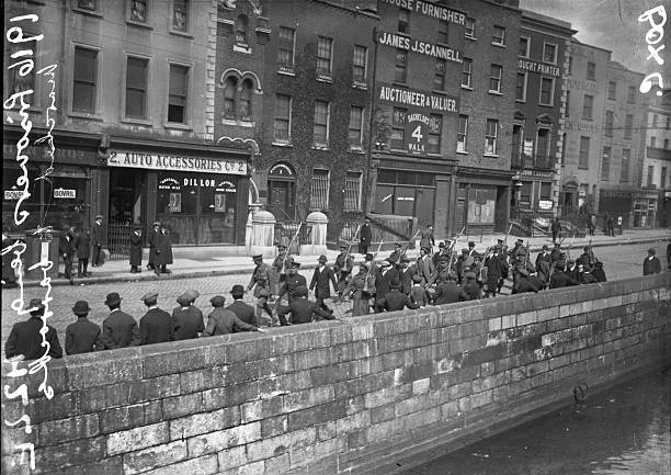 Easter Rising Republican Prisoners On Bachelors Walk 1916 Old Ireland Photo