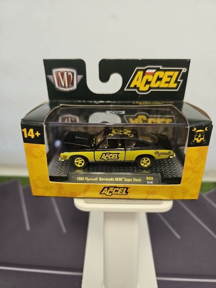 M2 Machines CHASE 1968 Plymouth Barracuda HEMI Super Stock R88