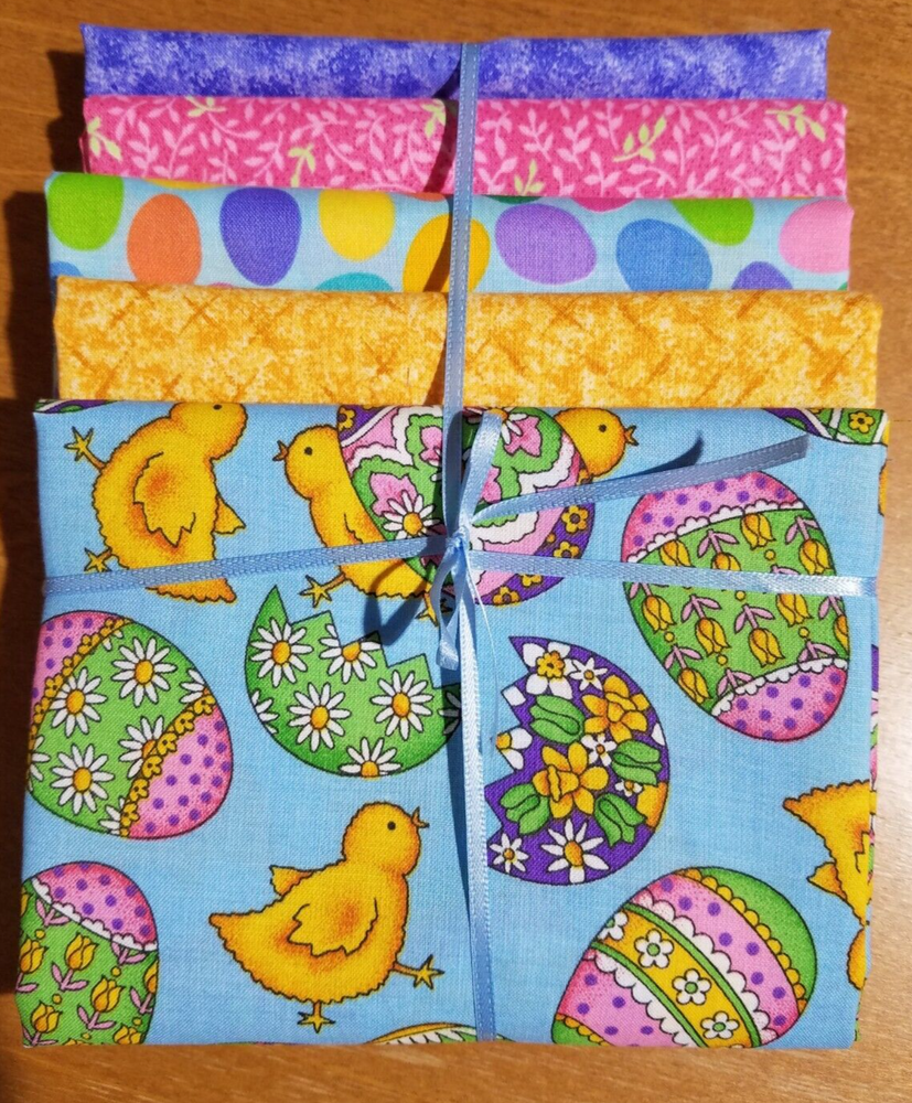 VTG Easter Fat Quarter Bundle of 5 Cotton Fabrics with Chicks Jelly Beans Easter Eggs Design New