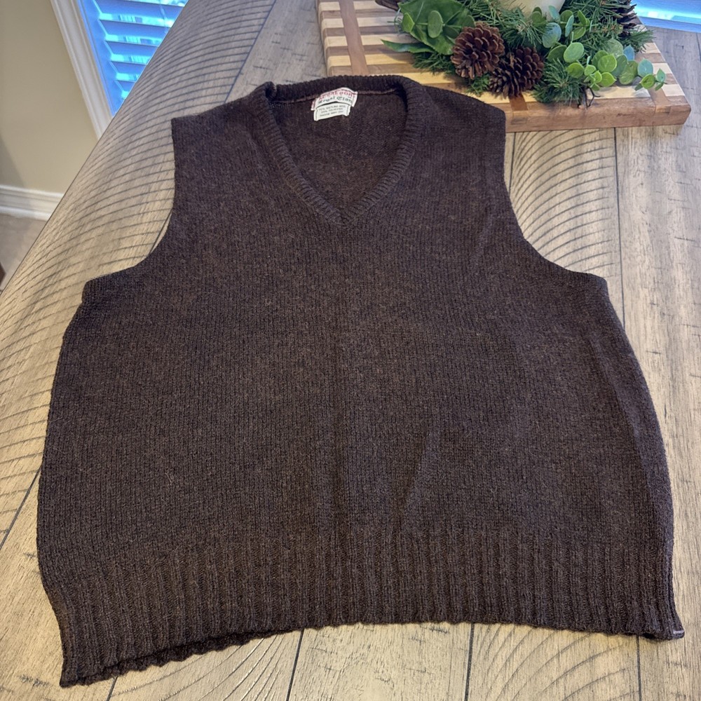Vintage McGregor Sweater Vest Mens Medium Brown Royal Clan Shetland Wool 60s