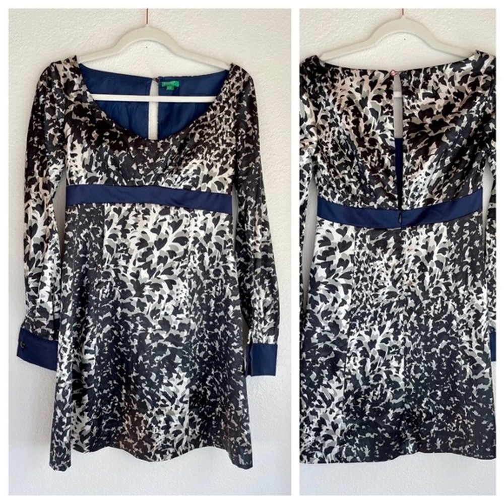 United Colors of Benetton Long Sleeve Empire Waist Leaf Print Mini Dress in XS